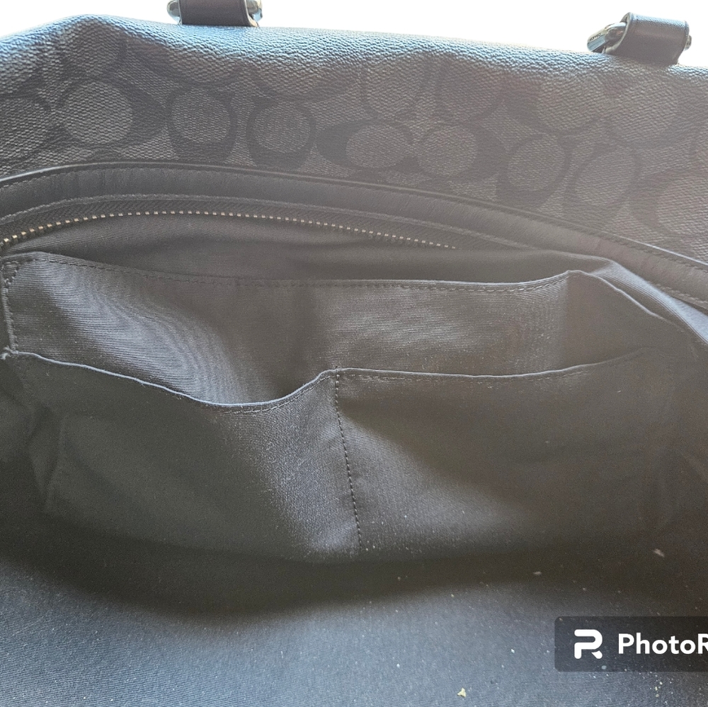Luxury Authentic Leather Coach Gym Duffel Bag - Picture 4 of 5